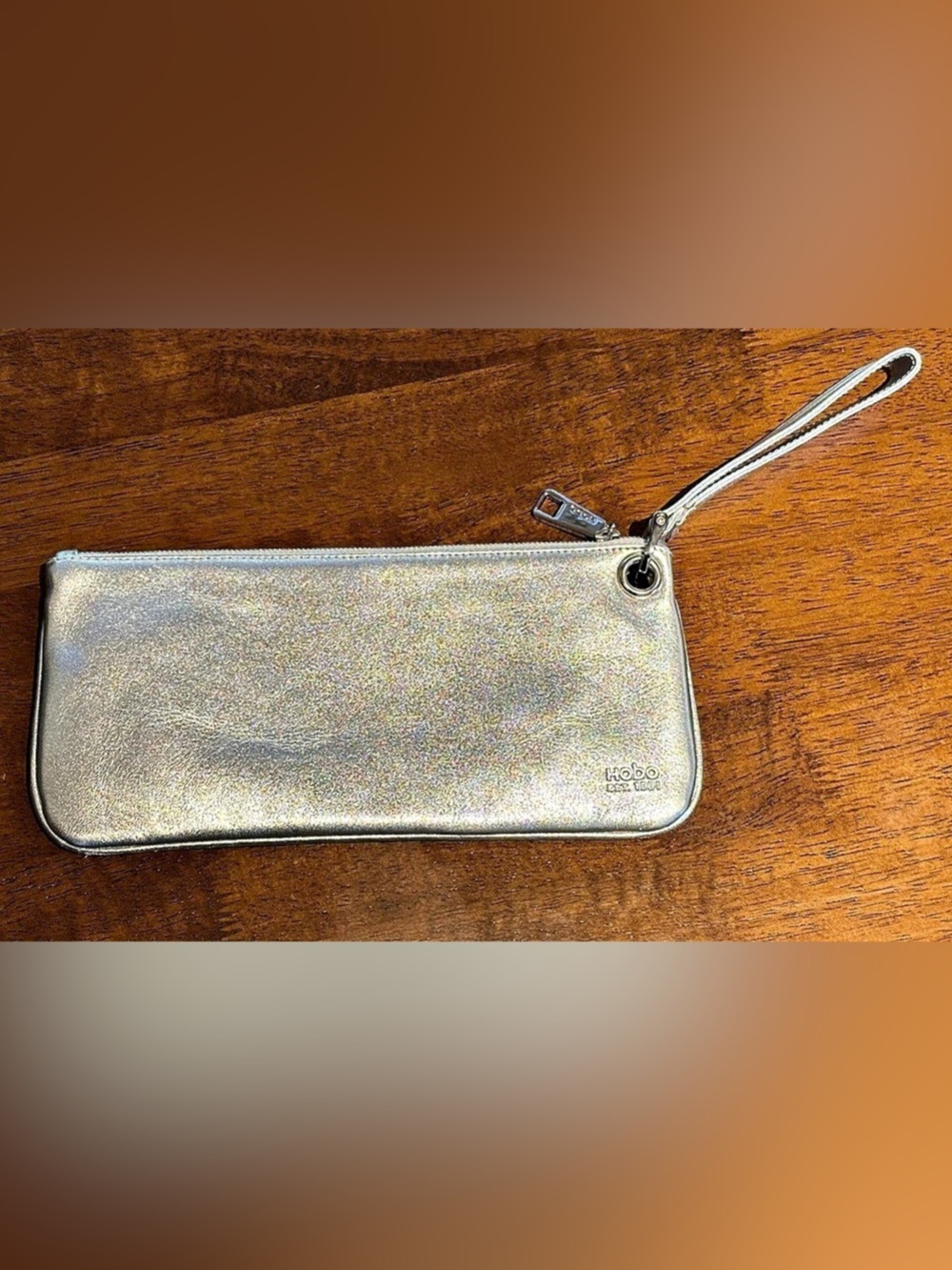 HOBO Vida Wristlet or Clutch- Metallic Leather Silver BNWOT VINTAGE RET. Color